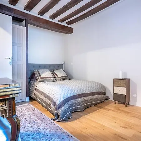 Apartman Cozy & Central Duplex In The Marais! *